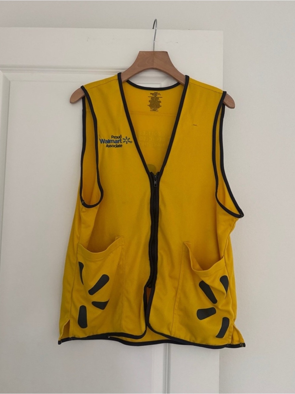 Walmart Proud Associate Adult Yellow Zip Pockets Employee Work Vest Size MEDIUM